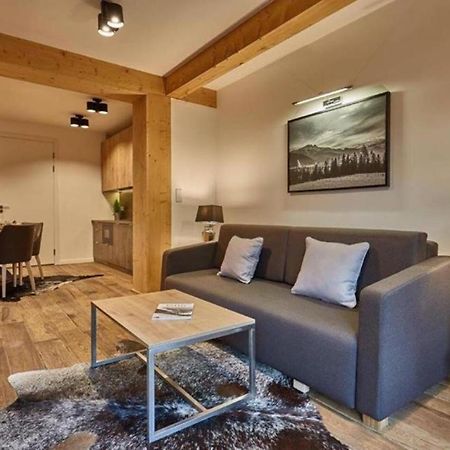 Apartamenty Pod Giewontem Gawra: Luxury Suite with Terrace, Sauna & Jacuzzi Near Krupówki Zakopane Exterior photo
