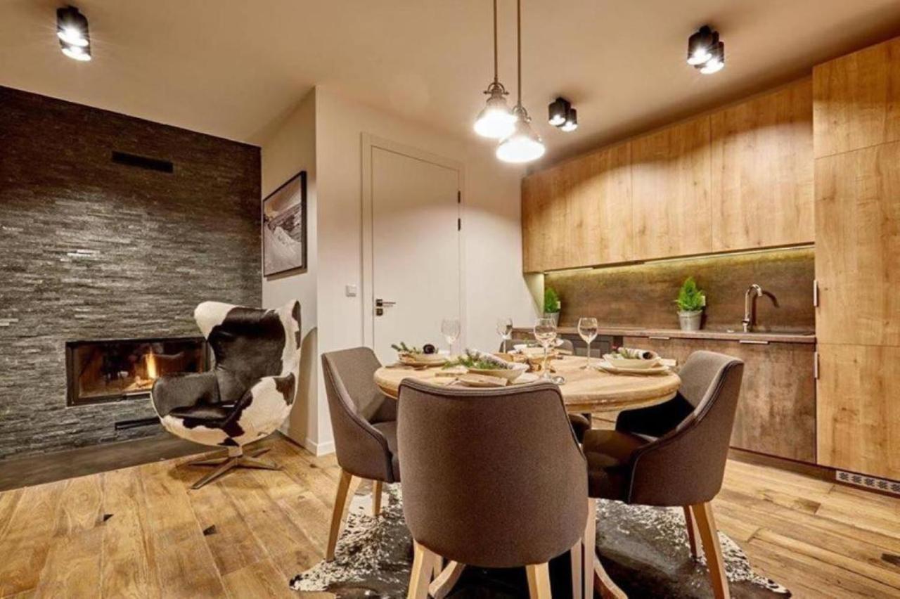 Apartamenty Pod Giewontem Gawra: Luxury Suite with Terrace, Sauna & Jacuzzi Near Krupówki Zakopane Exterior photo